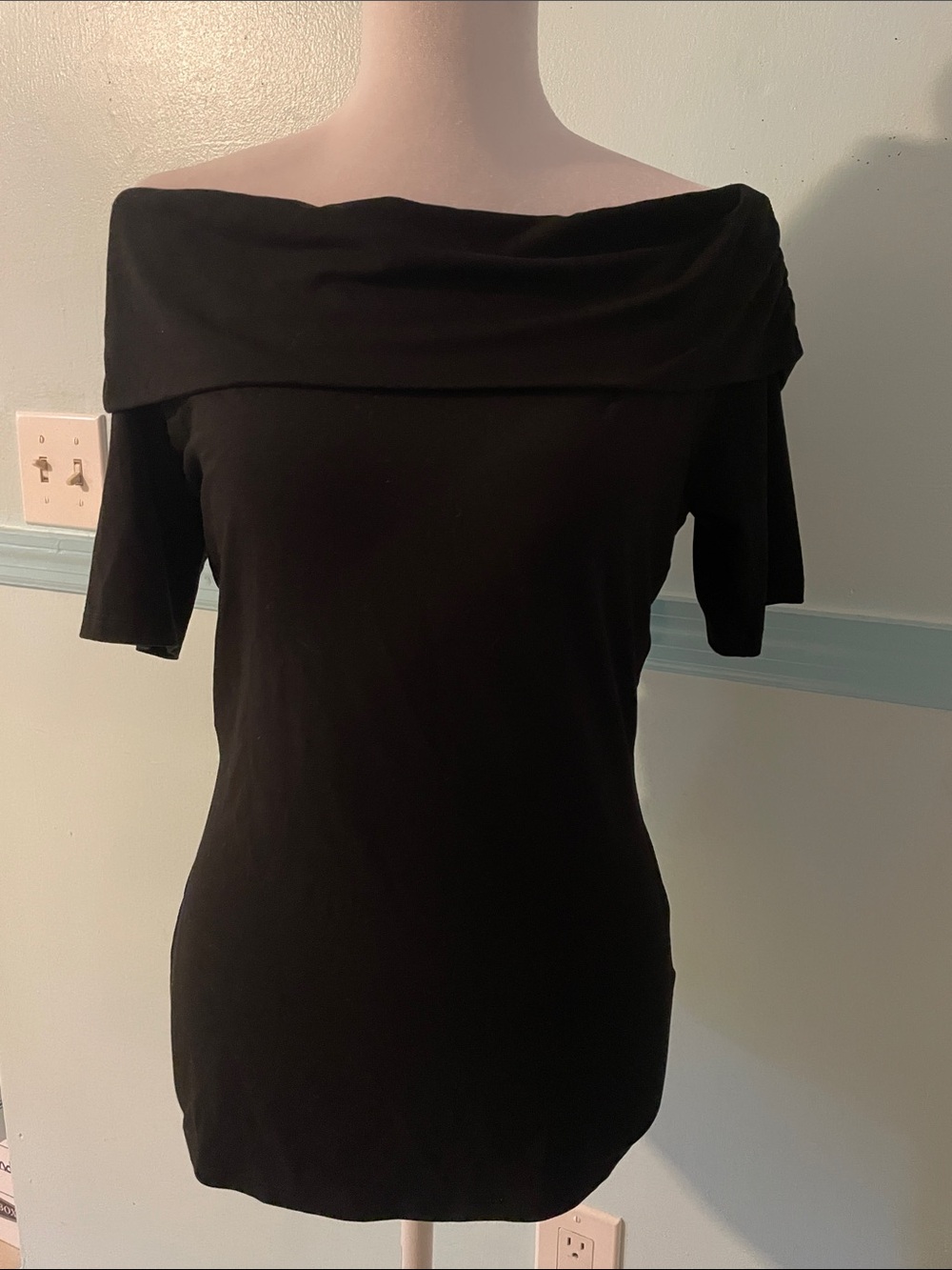 White House Black Market Off-Shoulder Women's Top